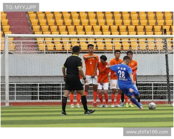 从泥泞球场到世界之巅一个少年用足球踢出的奋斗传奇 从泥泞球场到世界之巅一个少年用足球踢出的奋斗传奇